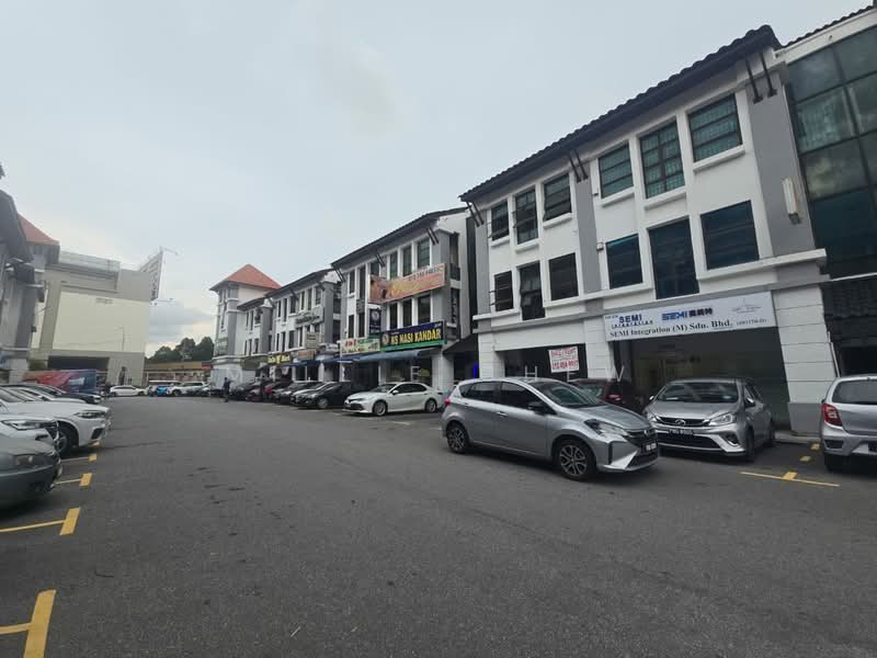 Shop / Office for Rent in Bay Avenue (Bayan Lepas) - Millie Chew - Exterior - PropertyGuru.com.my