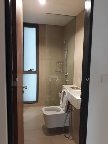 Kondominium untuk Disewa di The Fennel - Richard Ling - Bathroom - PropertyGuru.com.my