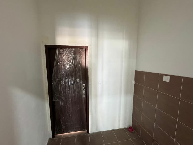 Terraced House for Rent in Kampung Selangor Dredging (Dengkil) - Joshua Fan - Entrance - PropertyGuru.com.my