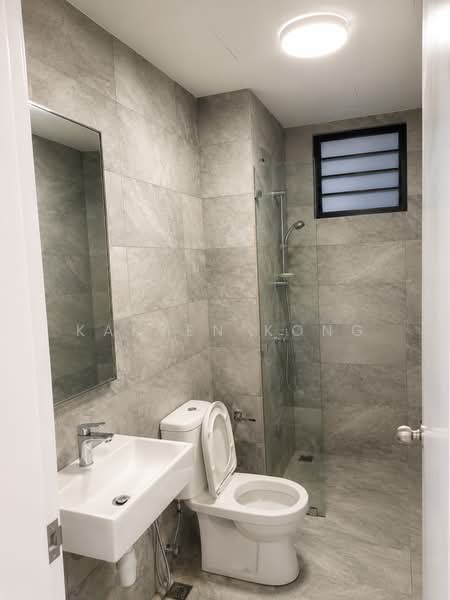 Servis Apartment untuk Disewa di Equine Residence - Karyen Kong - Bathroom - PropertyGuru.com.my