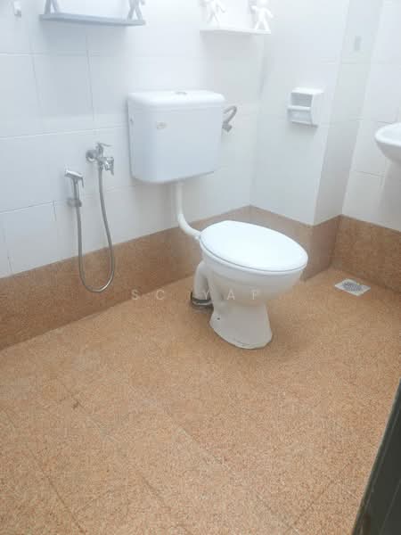 Pangsapuri untuk Dijual di Ria Apartment - SC Yap - Bathroom - PropertyGuru.com.my