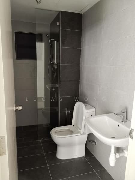 Kondominium untuk Dijual di Trinity Lemanja - Lucas Wong - Bathroom - PropertyGuru.com.my