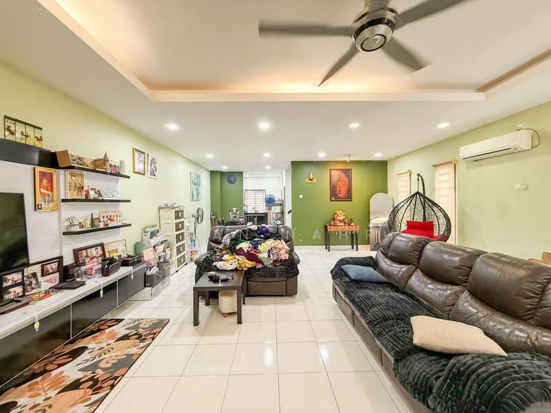 2-storey Terraced House for Sale in Taman Ixora (Sepang) - Ilman Nahri - Living Room - PropertyGuru.com.my