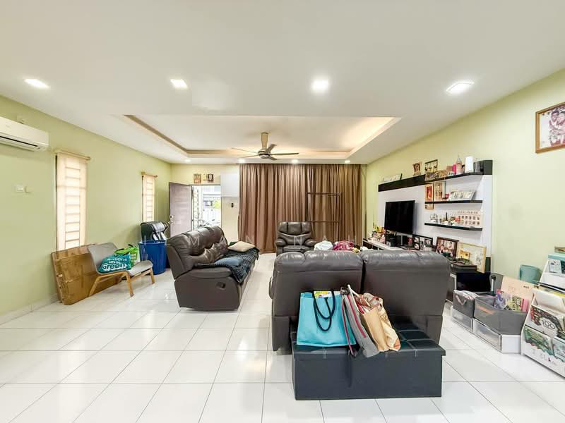 2-storey Terraced House for Sale in Taman Ixora (Sepang) - Ilman Nahri - PropertyGuru.com.my