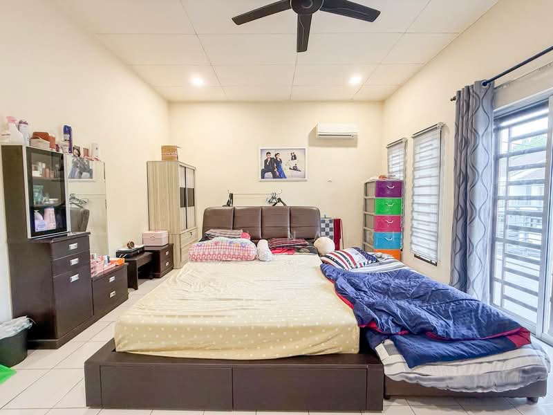 2-storey Terraced House for Sale in Taman Ixora (Sepang) - Ilman Nahri - Bedroom - PropertyGuru.com.my