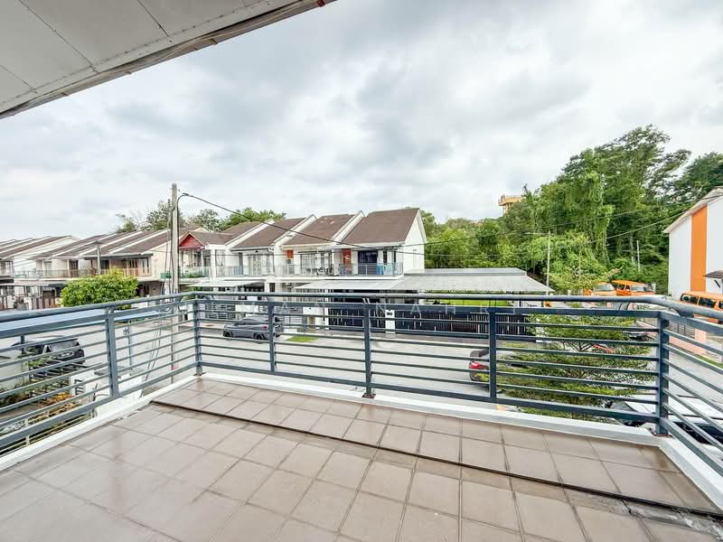 2-storey Terraced House for Sale in Taman Ixora (Sepang) - Ilman Nahri - Exterior - PropertyGuru.com.my
