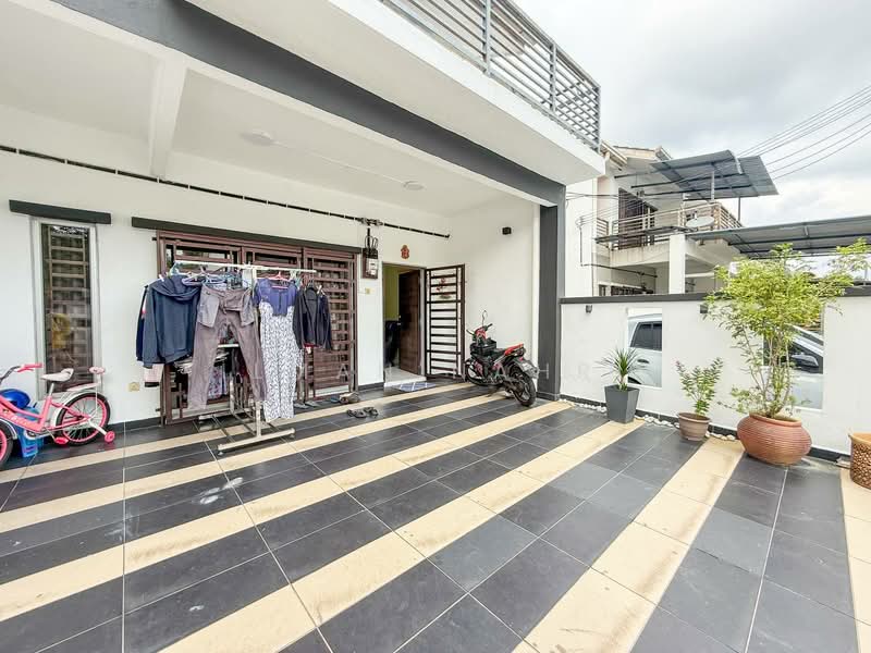 2-storey Terraced House for Sale in Taman Ixora (Sepang) - Ilman Nahri - Exterior - PropertyGuru.com.my