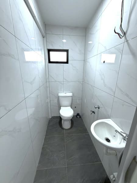 2-storey Terraced House for Sale in Taman Mount Austin (Tebrau) - Karl Lim - Bathroom - PropertyGuru.com.my