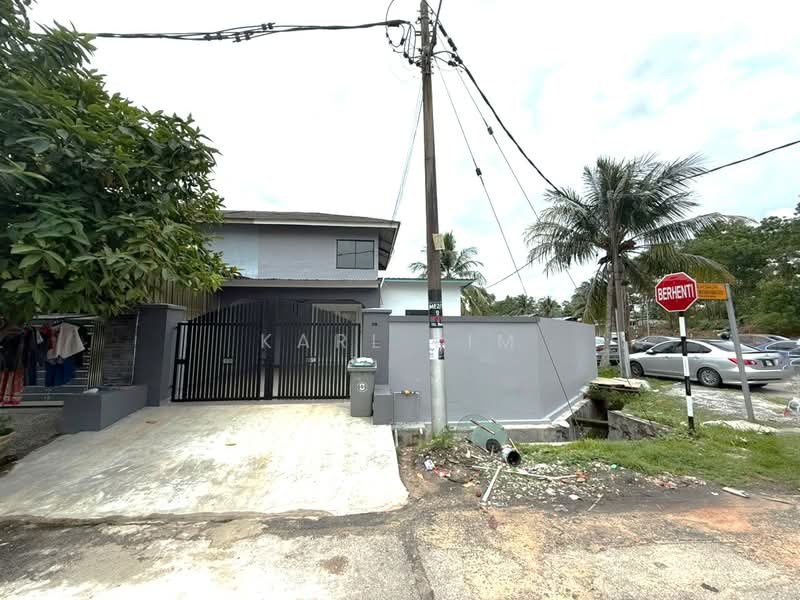 2-storey Terraced House for Sale in Taman Mount Austin (Tebrau) - Karl Lim - Exterior - PropertyGuru.com.my