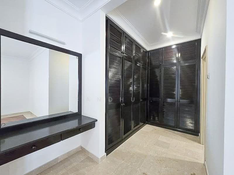 Condominium for Rent at Wickham Residence - Sandhu . - Master bedroom wardrobe and vanity table - PropertyGuru.com.my
