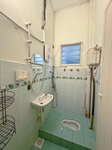 1-storey Terraced House for Rent in Taman Mayang (Petaling Jaya) - Hacken Gan - Bathroom - PropertyGuru.com.my