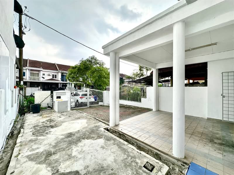 Rumah Teres 2 Tingkat untuk Dijual di Shah Alam (Selangor) - Yazila Sulaimi - Exterior - PropertyGuru.com.my