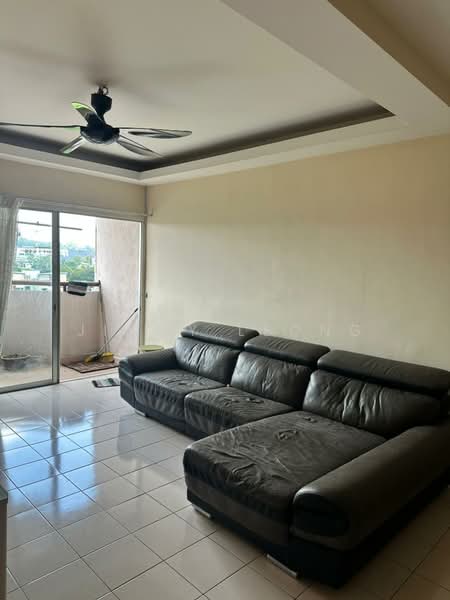 Pangsapuri untuk Dijual di Desa Saujana - Jimmy Leong - Living Room - PropertyGuru.com.my