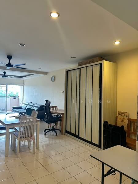 Pangsapuri untuk Dijual di Desa Saujana - Jimmy Leong - Living Room - PropertyGuru.com.my