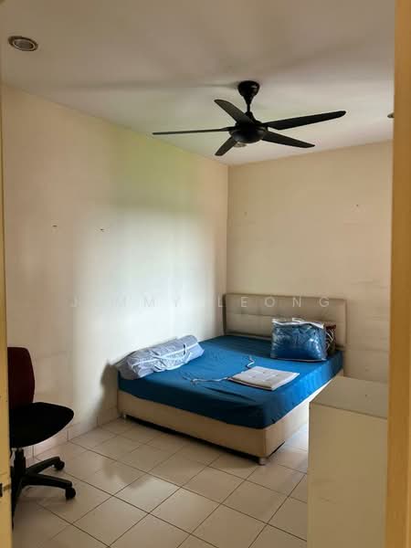 Pangsapuri untuk Dijual di Desa Saujana - Jimmy Leong - Bedroom - PropertyGuru.com.my