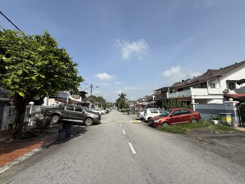 Terraced House for Sale in Taman Desa Serdang (Seri Kembangan) - Tan Chew Jiun - Exterior - PropertyGuru.com.my
