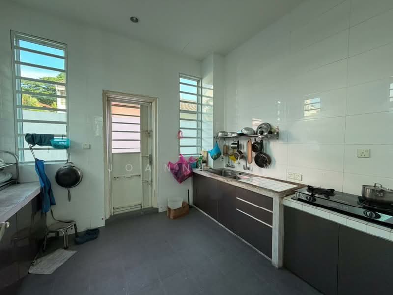 Bungalow for Rent in Gelugor (Penang) - Joanne Liw - Kitchen - PropertyGuru.com.my