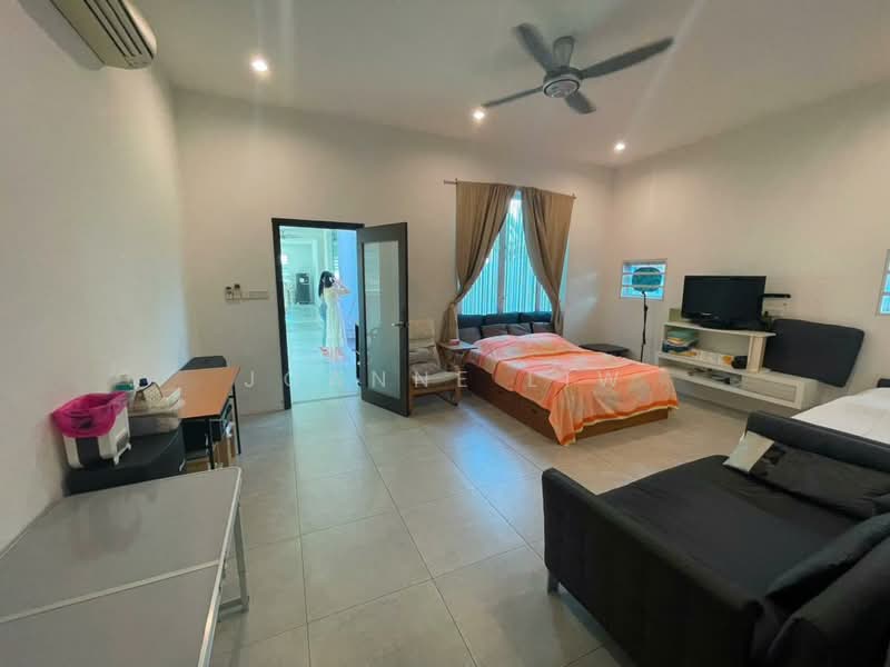 Bungalow for Rent in Gelugor (Penang) - Joanne Liw - Bedroom - PropertyGuru.com.my