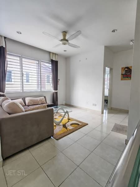 Rumah Teres 2 Tingkat untuk Dijual di Setia Indah 12 (Setia Alam) - Daniel Kok - Living Room - PropertyGuru.com.my