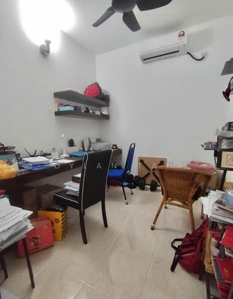 Rumah Bandar untuk Dijual di Perling (Johor) - Dylan Tan - Study - PropertyGuru.com.my