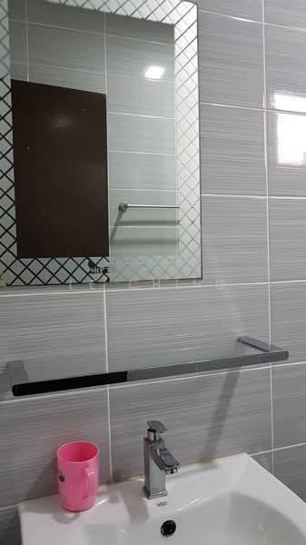 Service Residence for Rent at Sky Oasis Residence (Pangsapuri Oasis 1) - Le Ching . - Bathroom - PropertyGuru.com.my