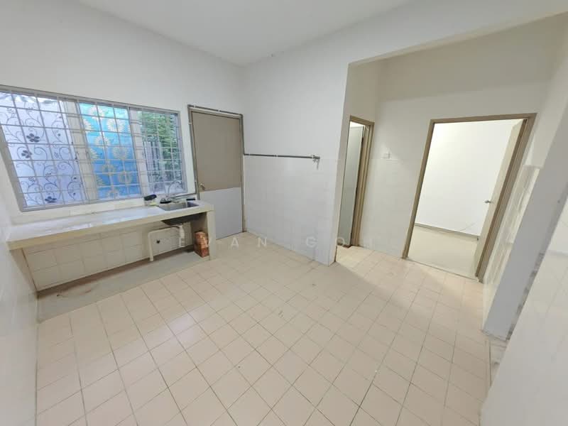 Rumah Teres 2 Tingkat untuk Disewa di Saujana Puchong (Puchong) - Evan Goh - Kitchen - PropertyGuru.com.my
