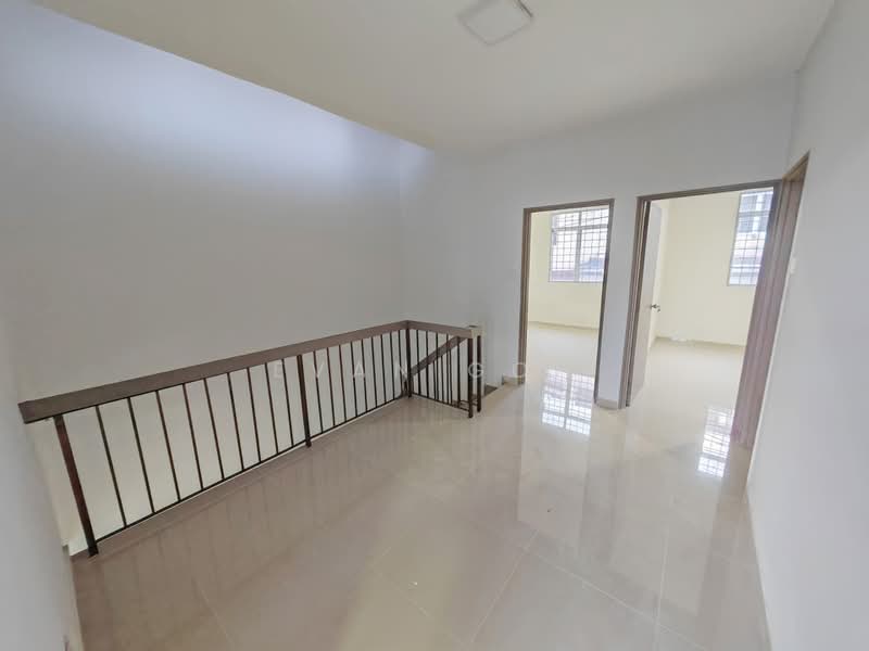Rumah Teres 2 Tingkat untuk Disewa di Saujana Puchong (Puchong) - Evan Goh - Corridor - PropertyGuru.com.my