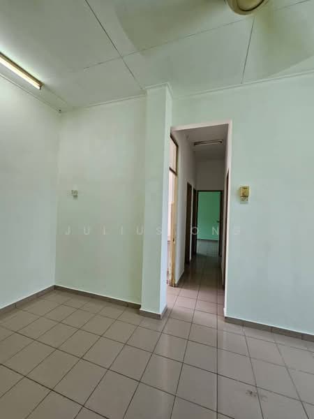 Apartment for Sale at Pangsapuri Lili - Julius Ong - Corridor - PropertyGuru.com.my