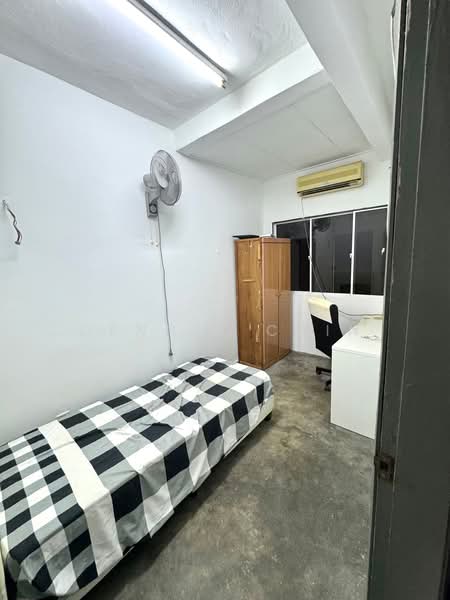 2-storey Terraced House for Sale in Taman Dagang (Ampang) - Dennix Chin - PropertyGuru.com.my