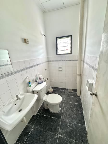 2-storey Terraced House for Sale in Taman Dagang (Ampang) - Dennix Chin - PropertyGuru.com.my