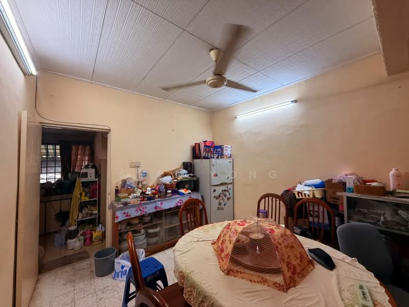 1-storey Terraced House for Sale in Desa Jaya Kepong (Kepong) - Sean Yong - Dining Room - PropertyGuru.com.my