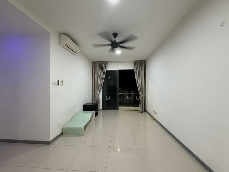 Servis Apartment untuk Disewa di United Point (Residensi Berpadu) - Edward Kong. - Living Room - PropertyGuru.com.my