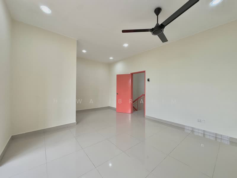2-storey Terraced House for Sale in Taman Pelangi Semenyih (Semenyih) - Hawa Ibrahim - Interior - PropertyGuru.com.my