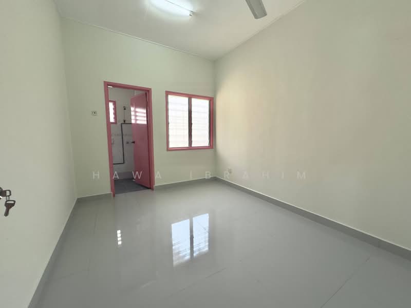 2-storey Terraced House for Sale in Taman Pelangi Semenyih (Semenyih) - Hawa Ibrahim - Interior - PropertyGuru.com.my