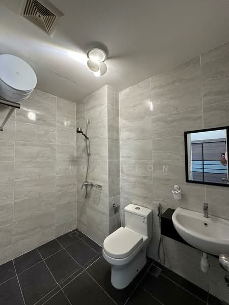 Kondominium untuk Dijual di SKS Pavillion Residences - Vion Tion - Bathroom - PropertyGuru.com.my