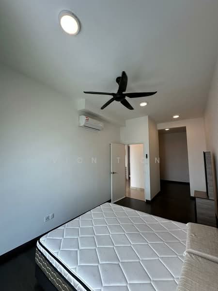 Kondominium untuk Dijual di SKS Pavillion Residences - Vion Tion - Bedroom - PropertyGuru.com.my