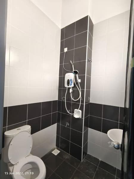 Rumah Teres 1 Tingkat untuk Disewa di Kulai (Johor) - SJ CHAN - Bathroom - PropertyGuru.com.my