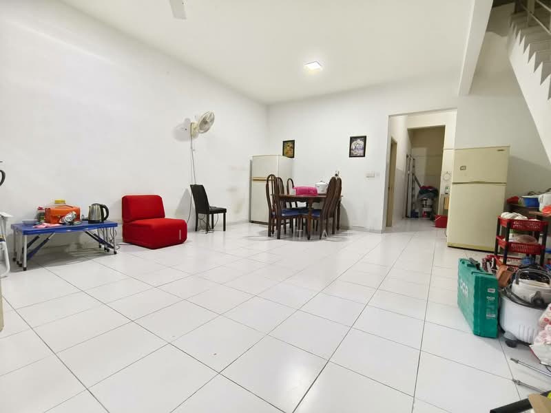 Rumah Teres 2 Tingkat untuk Dijual di Nusa Bayu (Iskandar Puteri (Nusajaya)) - Iden Tan - Living Room - PropertyGuru.com.my