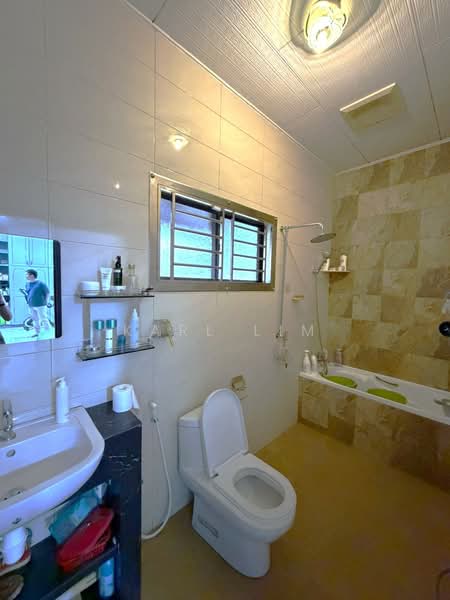 Rumah Banglo untuk Dijual di Taman Melodies (Johor Bahru) - Karl Lim - Bathroom - PropertyGuru.com.my