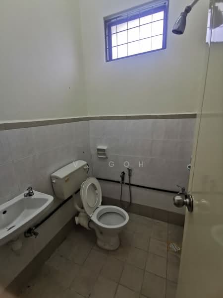Semi-Detached House for Rent in Batu Ferringhi (Penang) - V. Goh - Bathroom - PropertyGuru.com.my