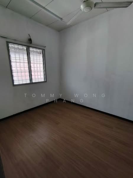 2-storey Terraced House for Rent in Bandar Putra Permai (Seri Kembangan) - Tommy Wong Phang - Interior - PropertyGuru.com.my