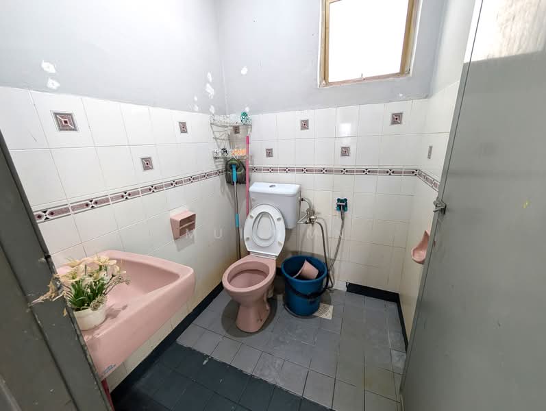 Condominium for Sale at Sri Suajaya Condominium - Muin Mn - Bathroom - PropertyGuru.com.my