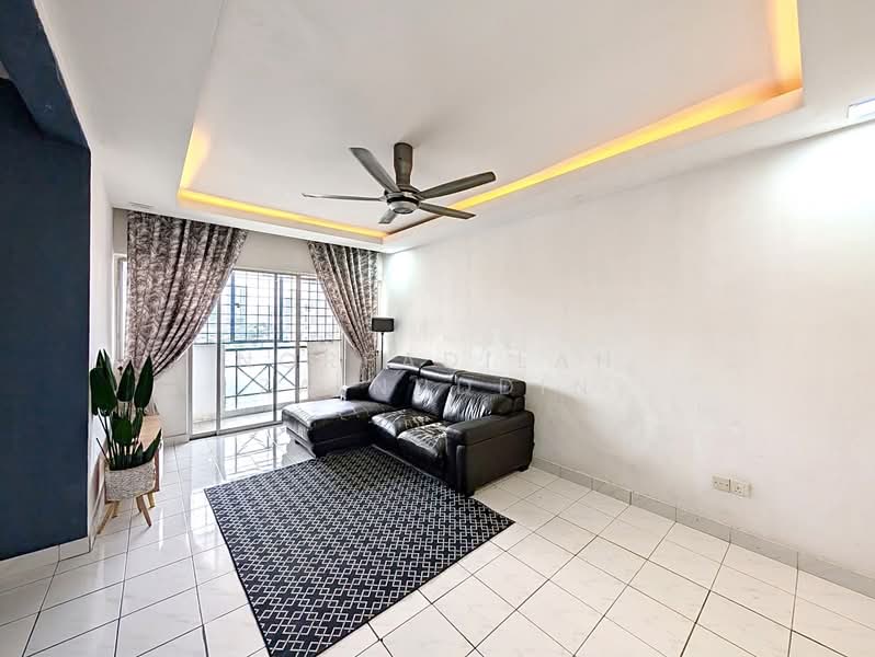 Condominium for Sale at Sri Suajaya Condominium - NORFADILAH ZAINUDDIN - Living Room - PropertyGuru.com.my