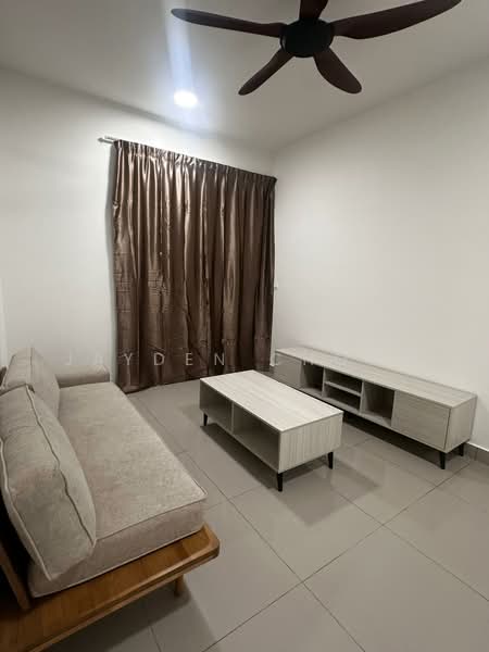 Servis Apartment untuk Disewa di M Luna - Jayden Chong - Living Room - PropertyGuru.com.my