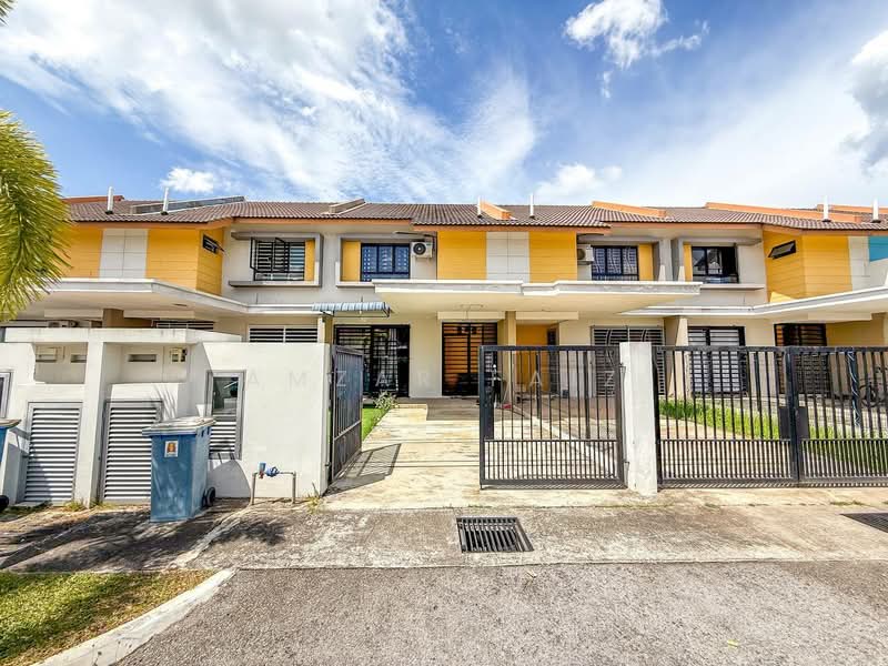 2-storey Terraced House for Sale in Bandar Mahkota Banting (Tanjong Duabelas) - Amzar Faiz - PropertyGuru.com.my