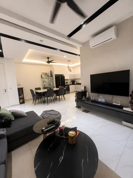 Servis Apartment untuk Dijual di Equine Residence - Kean Phang - Living Room - PropertyGuru.com.my