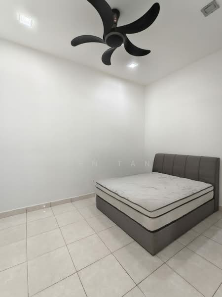 Rumah Berkembar untuk Dijual di Kemuning Utama Palma (Shah Alam) - Jen Tan - Bedroom - PropertyGuru.com.my