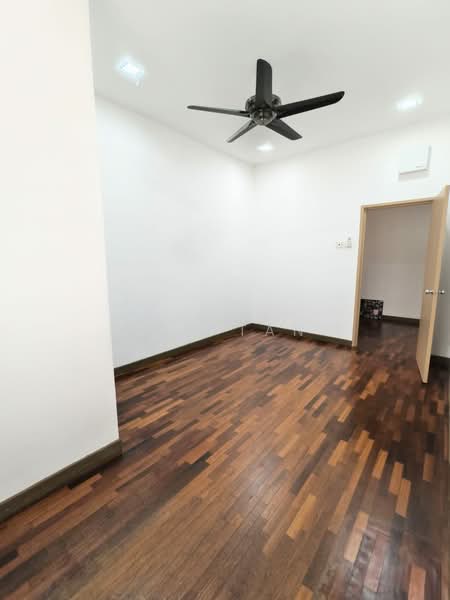 Rumah Berkembar untuk Dijual di Kemuning Utama Palma (Shah Alam) - Jen Tan - Interior - PropertyGuru.com.my