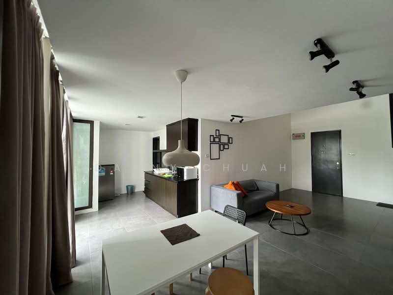 Servis Apartment untuk Dijual di Empire Damansara - Danny Chuah - Living Room - PropertyGuru.com.my