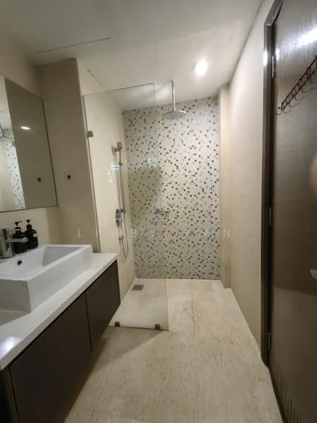 Servis Apartment untuk Disewa di Regalia Residence - Libby Tan - Bathroom - PropertyGuru.com.my